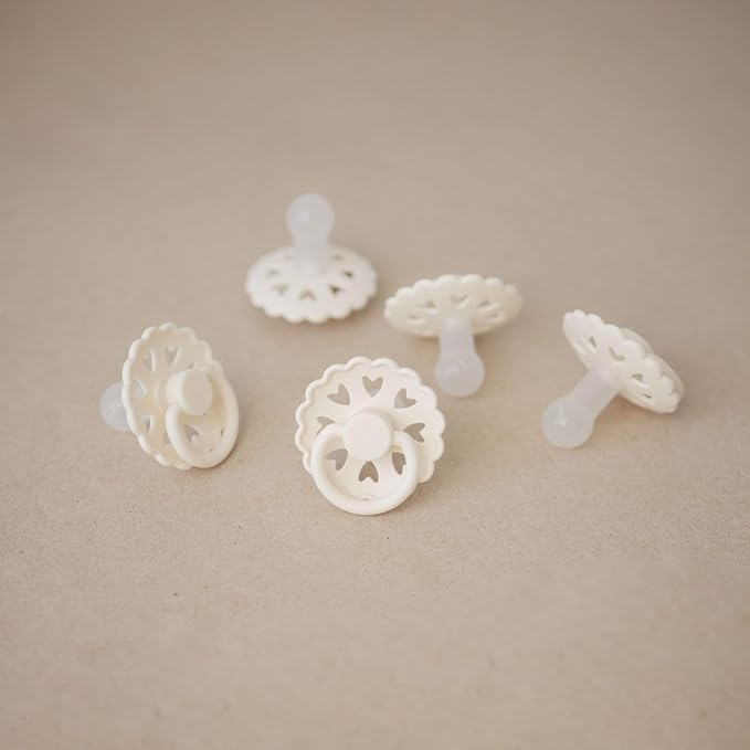 FRIGG Natural Rubber Baby Pacifier 4-Pack Snowflake Dream | Made in Denmark | BPA-Free (0-6 Months)