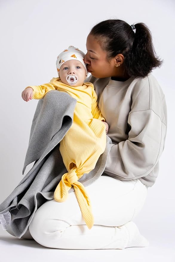 MONICA + ANDY Baby Organic Knot It Gown