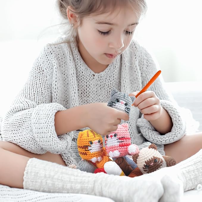 Crochet Kit for Beginners -4 PCS Cat Crochet Kit with Step-by-Step Video Tutorials, Learn to Crochet Kits for Adults and Kids, Beginner Crochet Kits for Adults, Animals Cat Crafts Knitting Kit
