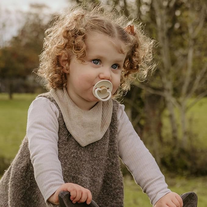 FRIGG Natural Rubber Baby Pacifier 6-Pack Earthy Wonder | Made in Denmark | BPA-Free (6-18 Months)