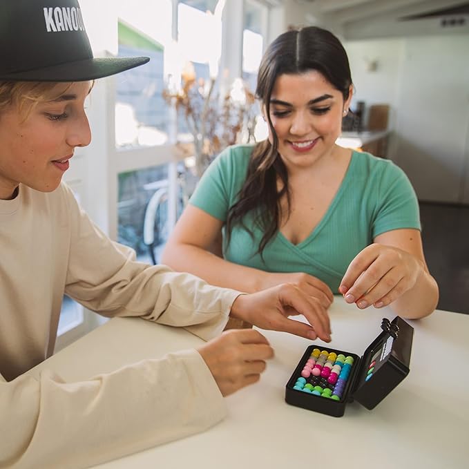 Educational Insights Kanoodle Ultimate Champion - 3D Brain Teaser Puzzle with Timer, Handheld Travel Games & Toys for Single Player, Challenging Logic Puzzles & Gifts for Kids, Teens & Adults Ages 7+