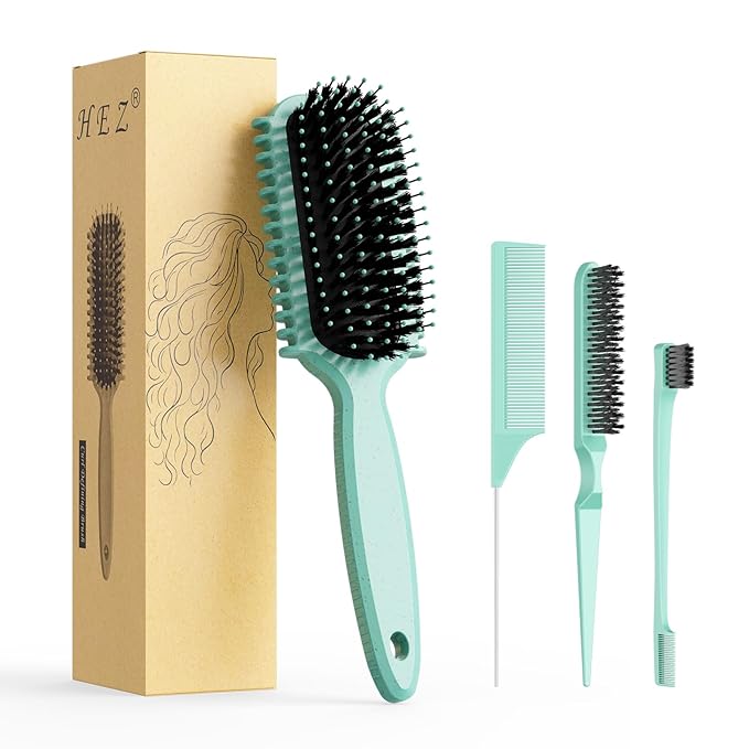 Curl Defining Brush, Curly Hair Brush, Slick Back Hair Brush, For Combing and Shaping Curls in All Hairstyles to Reduce Pulling (Green)