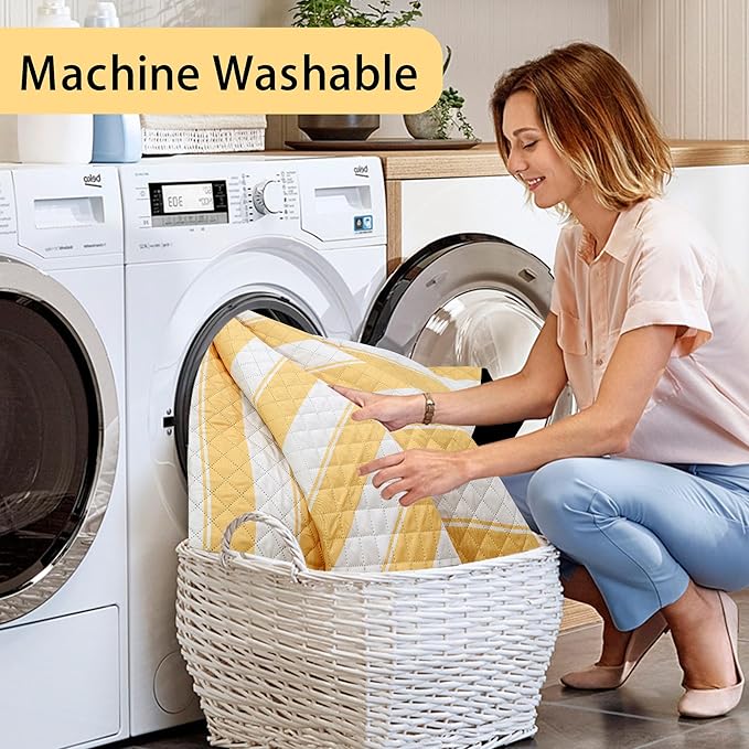 HX&OD Extra Large Picnic Outdoor Blanket, 80”x80” Waterproof Picnic Mat Foldable Camping Blanket Portable with Carry Strap for Beach Mat Outdoor Camping Party(Yellow)