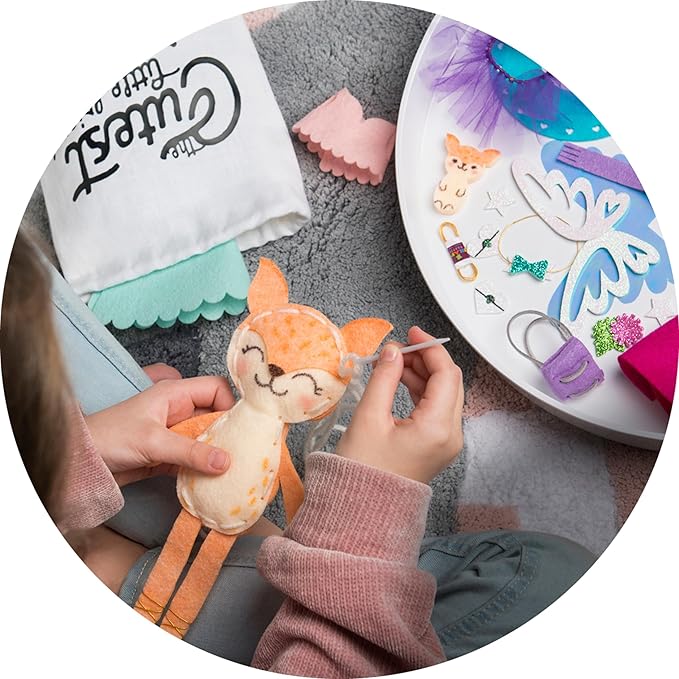 Craft-tastic – Make a Fox Friend Craft Kit – Learn to Make 1 Easy-to-Sew Stuffie with Clothes & Accessories